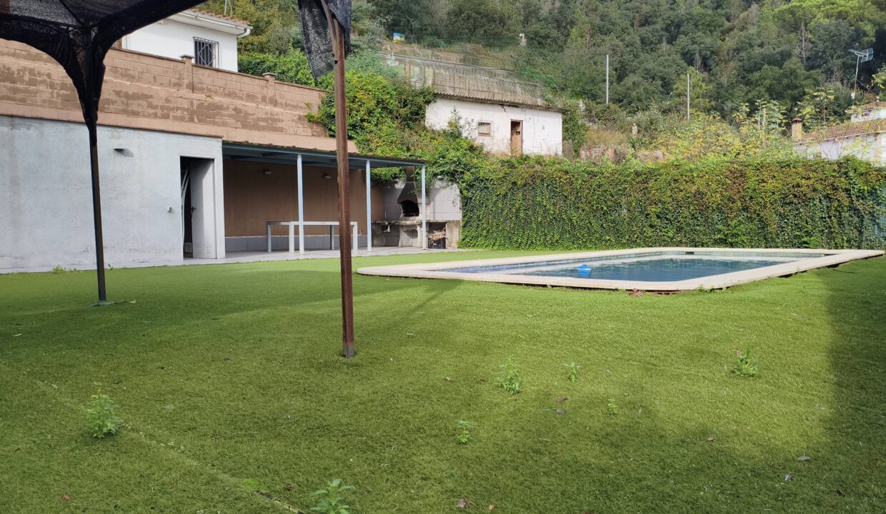 Piscina desde corner