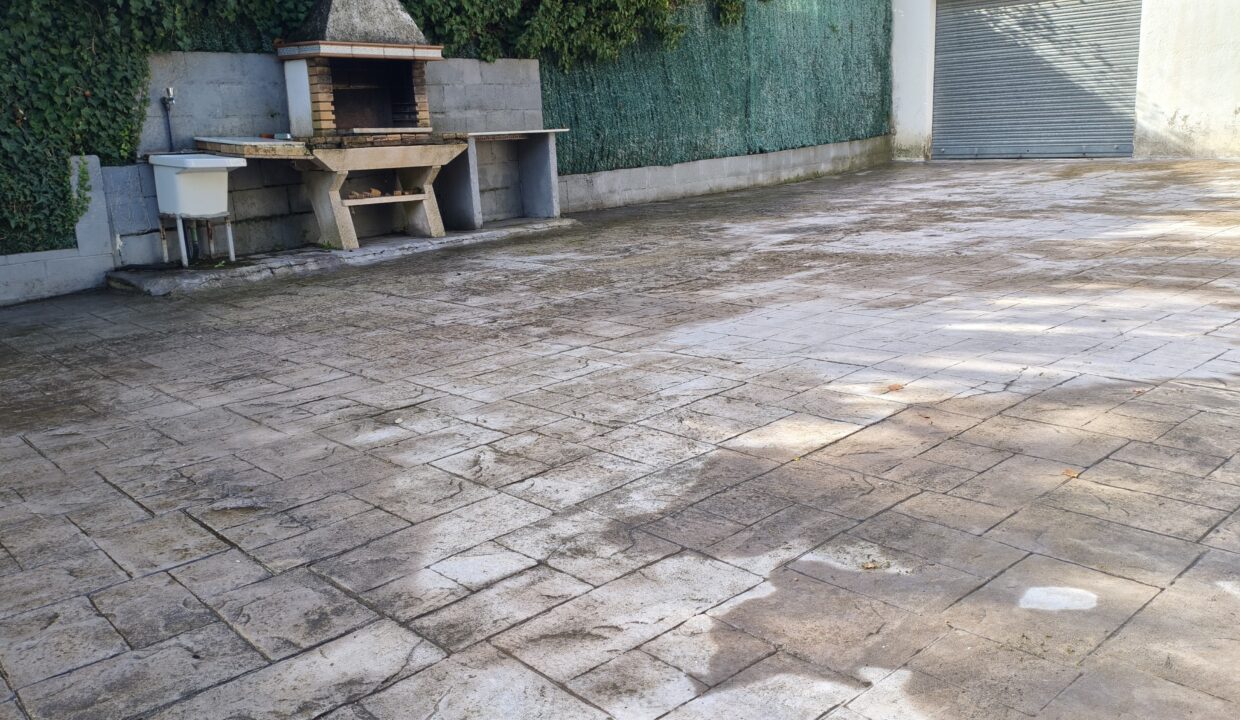 garatge vista exterior